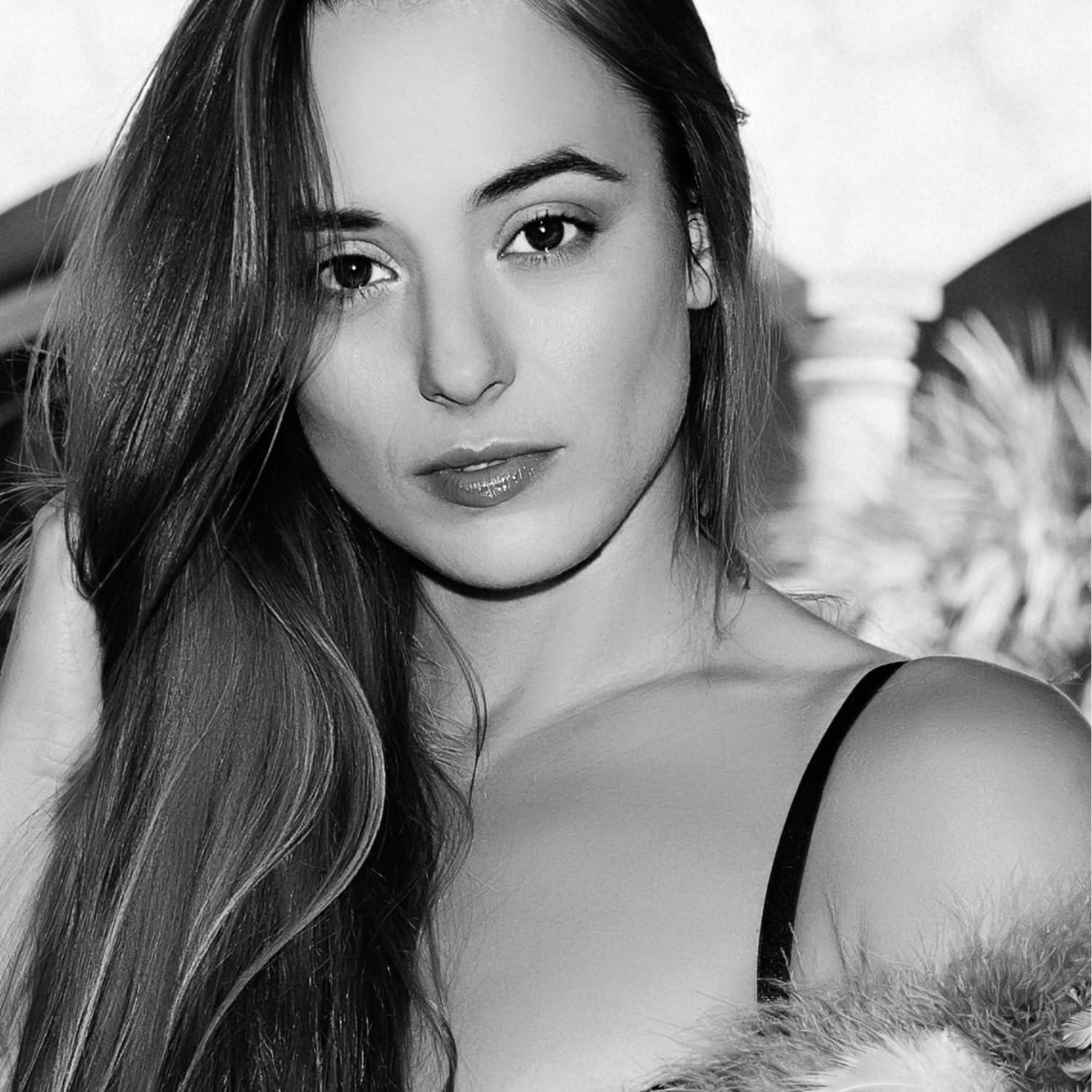 imageFleshlight Girls Dominika Butterfly Realistic Vagina Male MasturbatorPearlescent